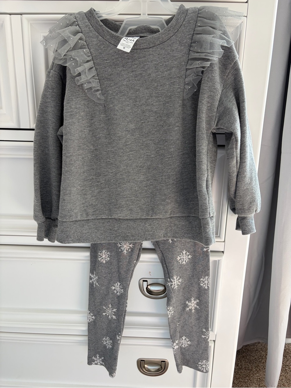 Carter's Gray Snowflake Pajama Set with Tulle Ruffle Shoulders